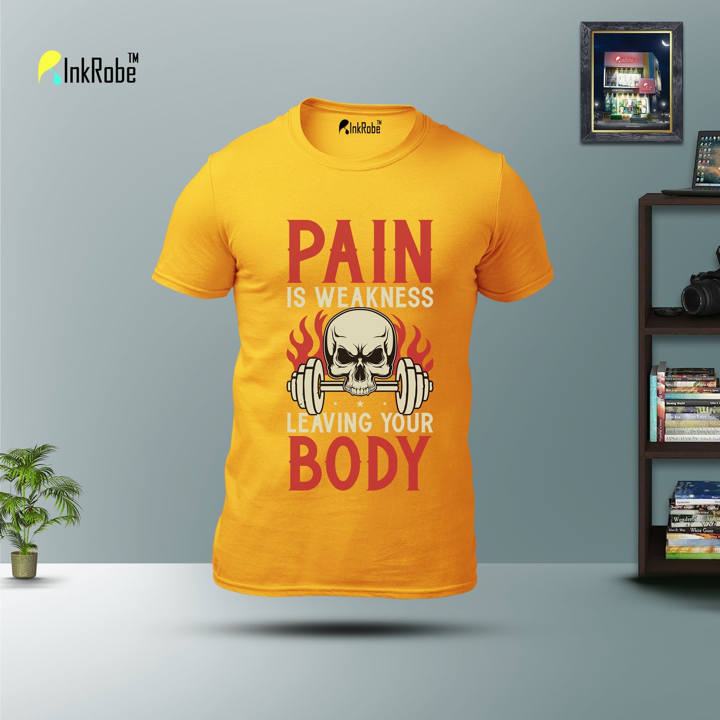 Pain is weakness Leaving your Body - Gym Tshirt